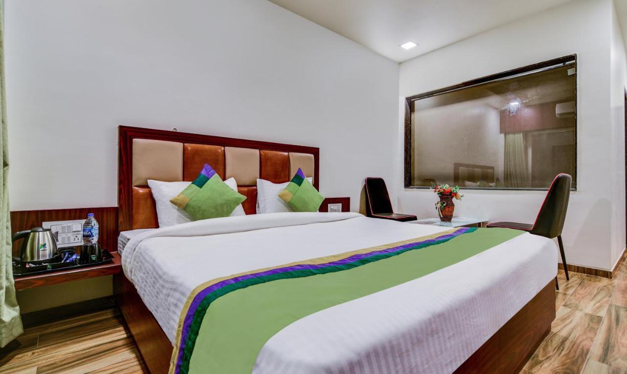 فندق ماهاباليشوارفي  Treebo Trend Khushi River Side Retreat المظهر الخارجي الصورة